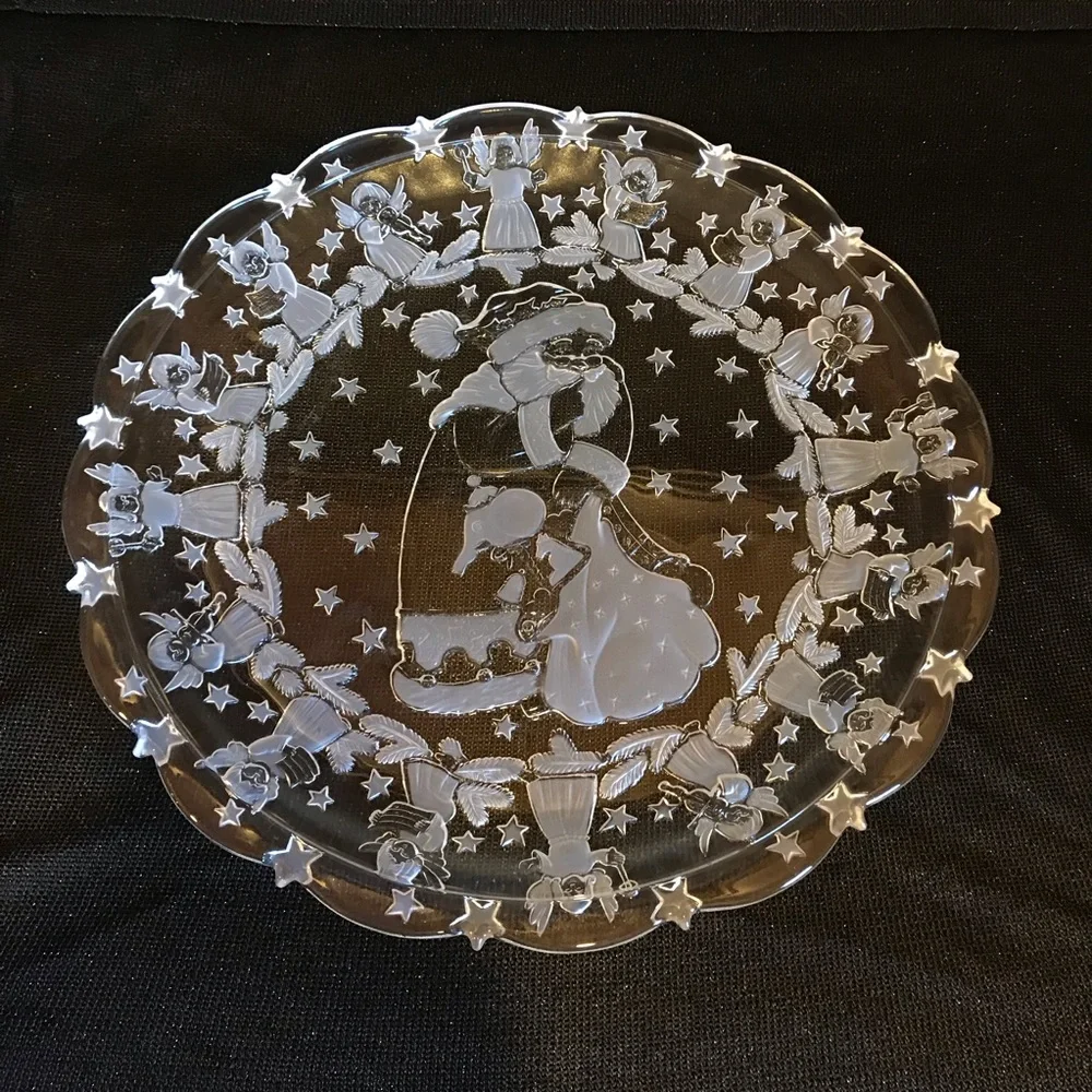 Mikasa Christmas Round Clear Frosted Glass Hostess Serving Platter Santa Angels